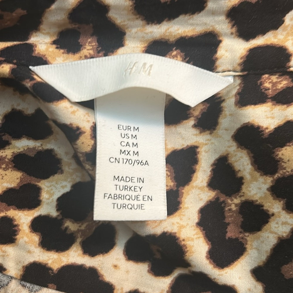 H&M Leopard Print Oversized Button Up Tunic Top Medium - Picture 10 of 11